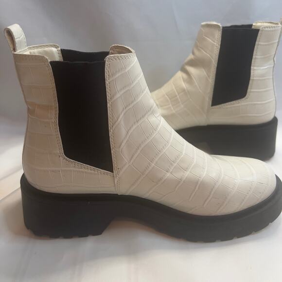 Steve Madden White Crocodile Reptile Chunky Boots Booties Women's Tyclone 8.5 - Picture 3 of 16